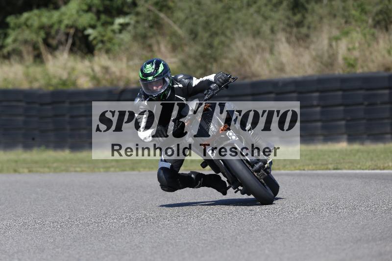 Archiv-2025/49 26.08.2025 Cornu Master School ADR/rot-rouge/38